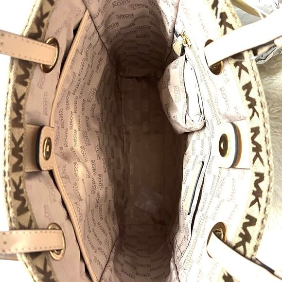 š„š¹NWT!āMichaelāKorsĀ JetāSetāToteāHandbagāNSāMediumāMsrp:$198.00 - Picture 5 of 6